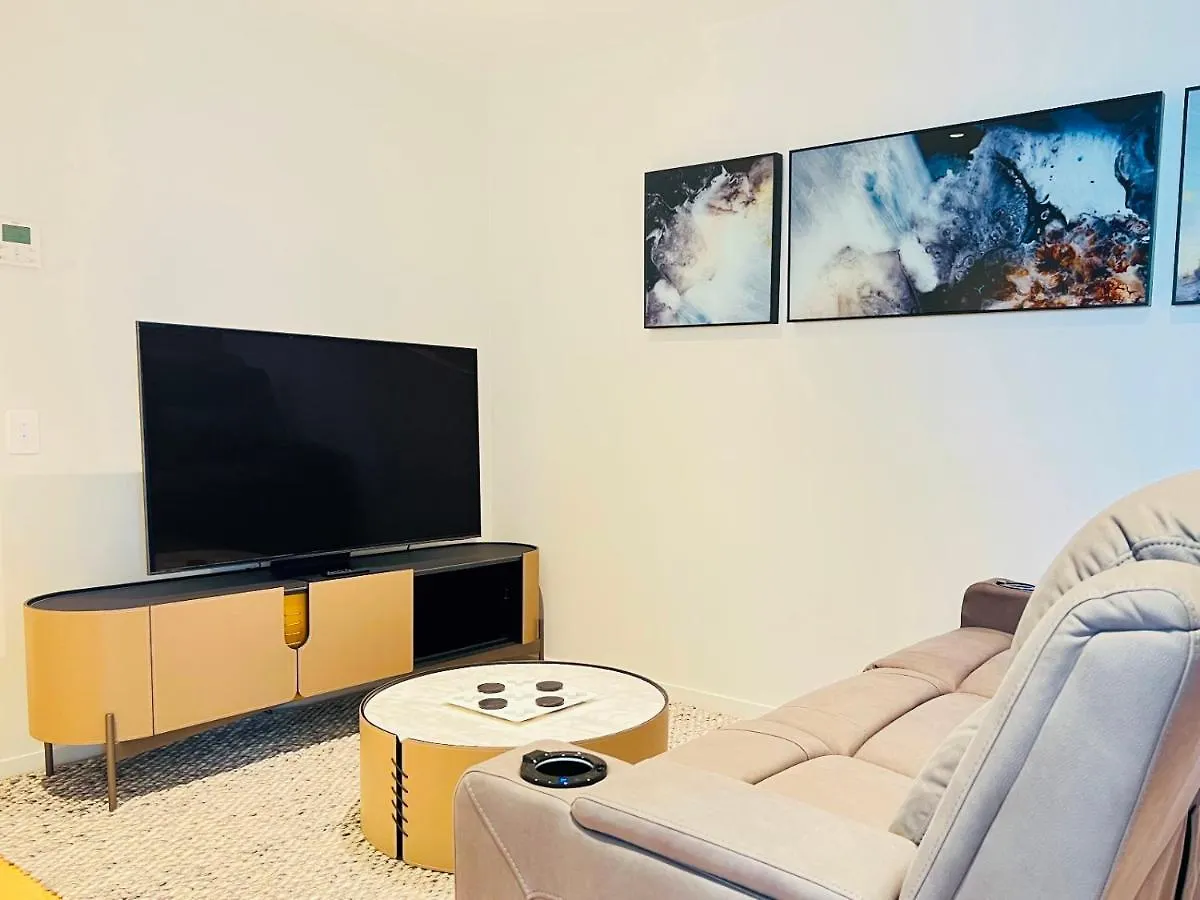 The Penthouse By Lusso Apartment Gold Coast Australia